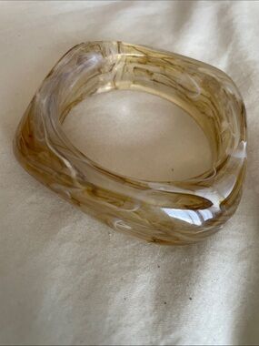 Mango  Marbled Beige and White Resin Bangle Bracelet NWOT